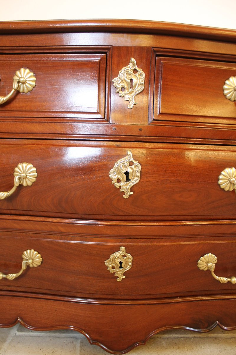 Louis XV Period Mahogany Commode With Tomb-like Top, Bordeaux-photo-7