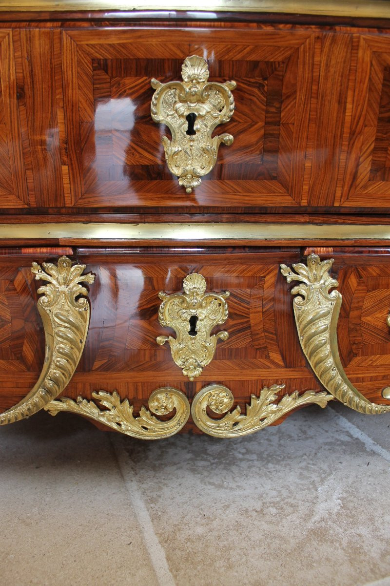 Commode en sarcophage et à pont, époque Régence-photo-3