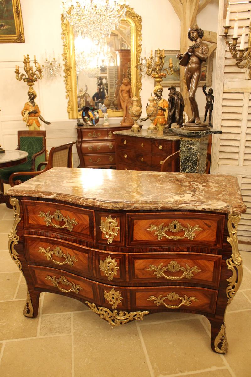 Commode Tombeau d'époque Louis XV Estampillée Antoine Criaerd