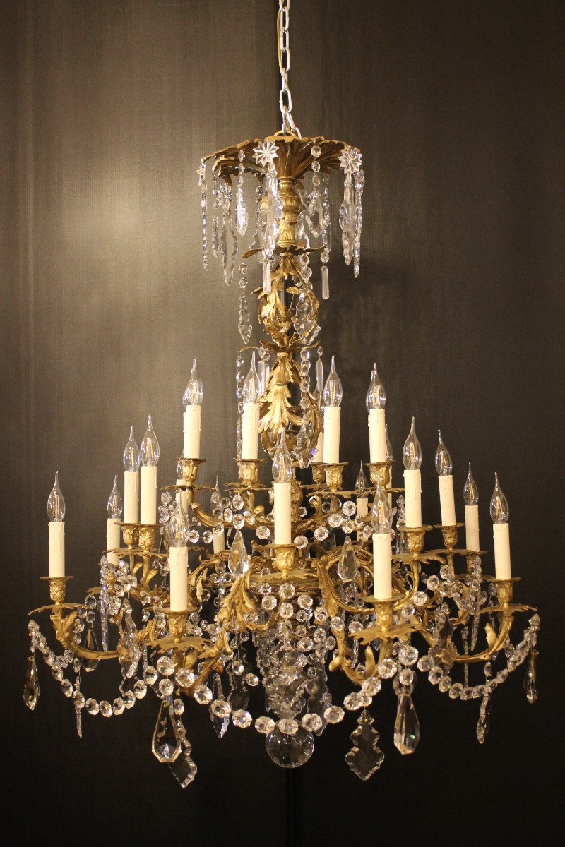 Important Louis XV Rocaille Style Chandelier In Bronze And Crystal, XIXth Century.-photo-2