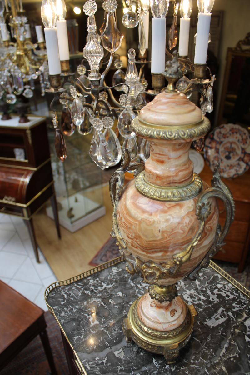 Paire De Vases Couverts En Marbre de Style Louis XVI-photo-4