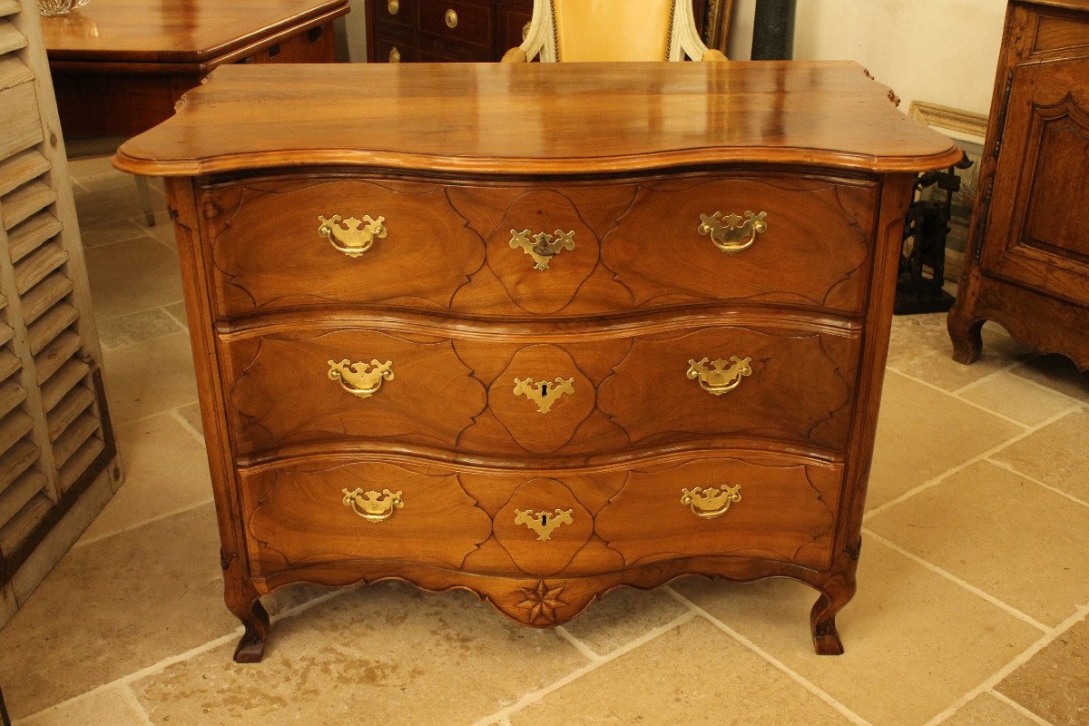 Petite Commode d'époque Louis XV En Noyer, Travail Provincial