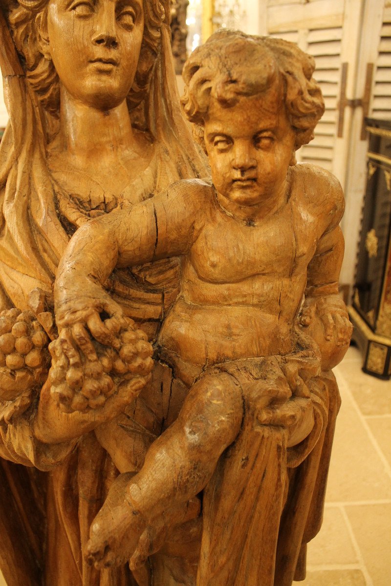 Large Virgin And Child With Grapes In Carved Oak, South Of France, XVIth Century-photo-2