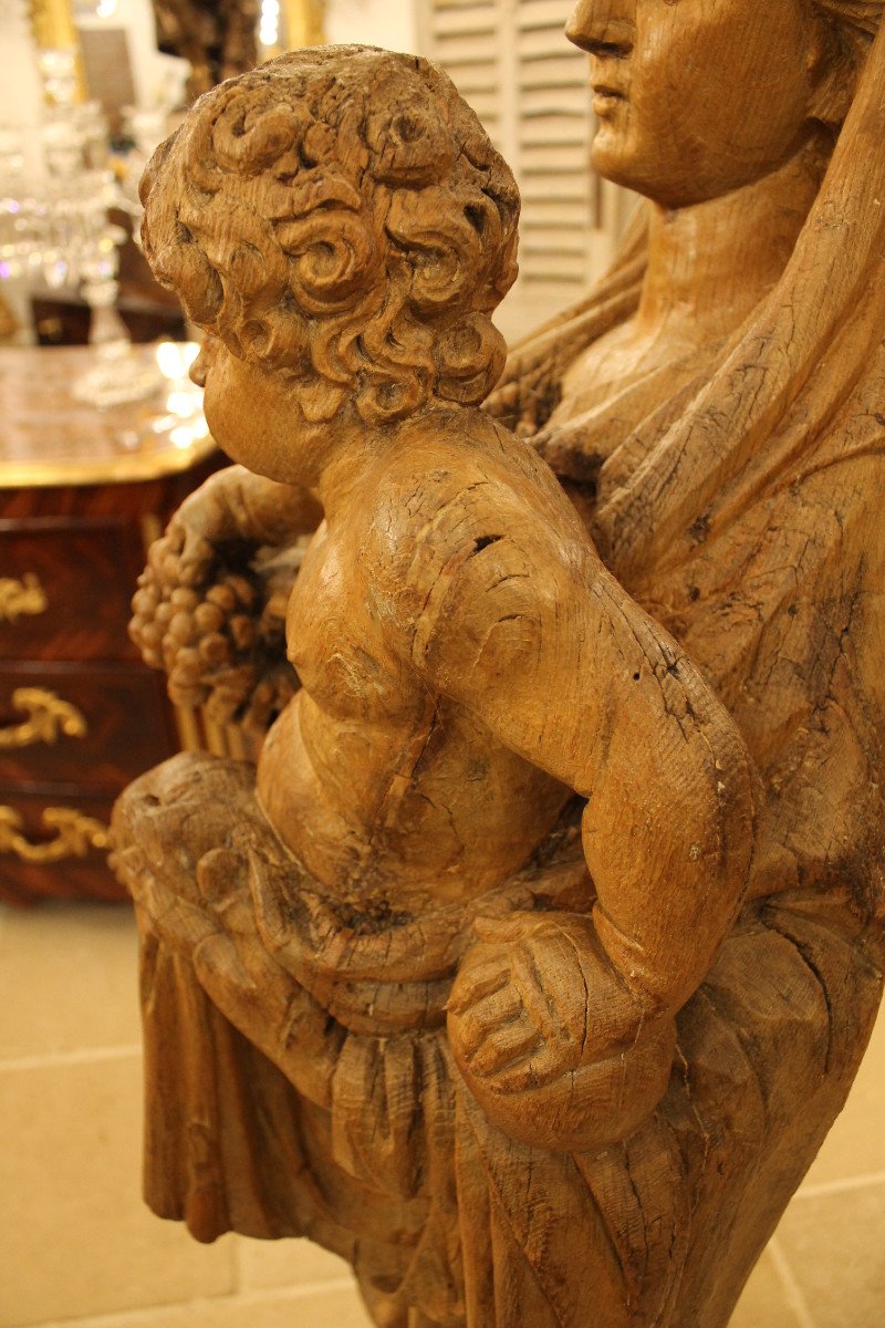 Large Virgin And Child With Grapes In Carved Oak, South Of France, XVIth Century-photo-4