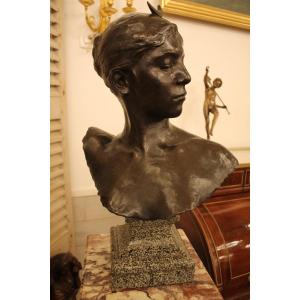 Alexandre Falguière (1831-1900) - Buste De Diane Chasseresse en bronze