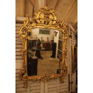 Provençal Mirror With Closed Glasses In Carved And Gilded Wood, Louis XV Period