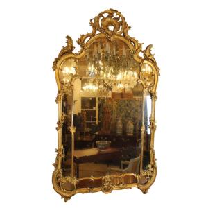 Important Mirror With Giltwood Side Panels, Louis XV Period