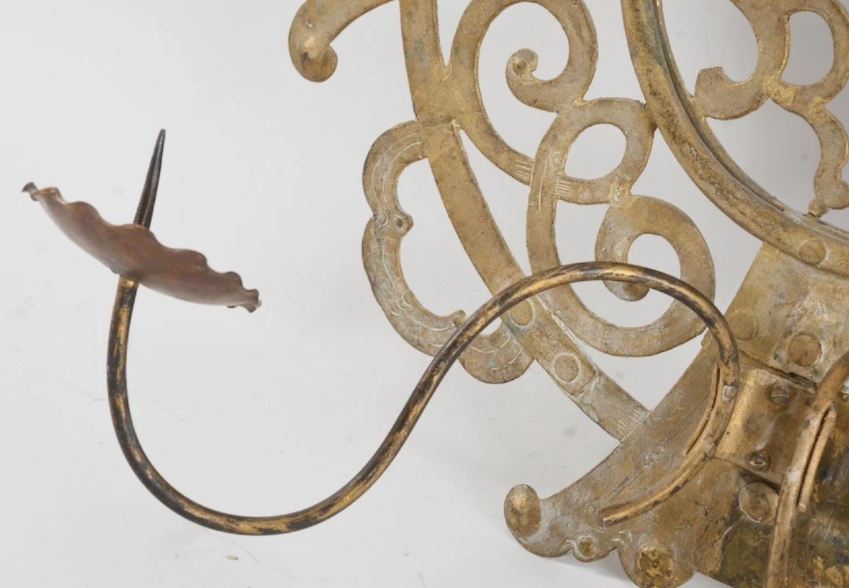 Une applique en métal doré - XIXème siècle - De style Renaissance-photo-4