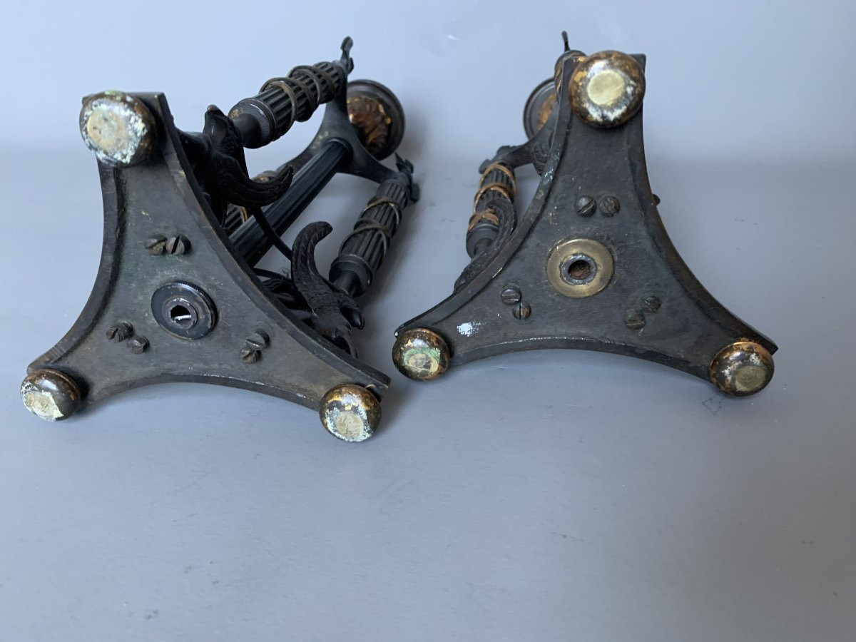 Paire de bougeoirs en bronze - Fin XIXème - Décor de faisceaux de licteurs et haches -photo-2