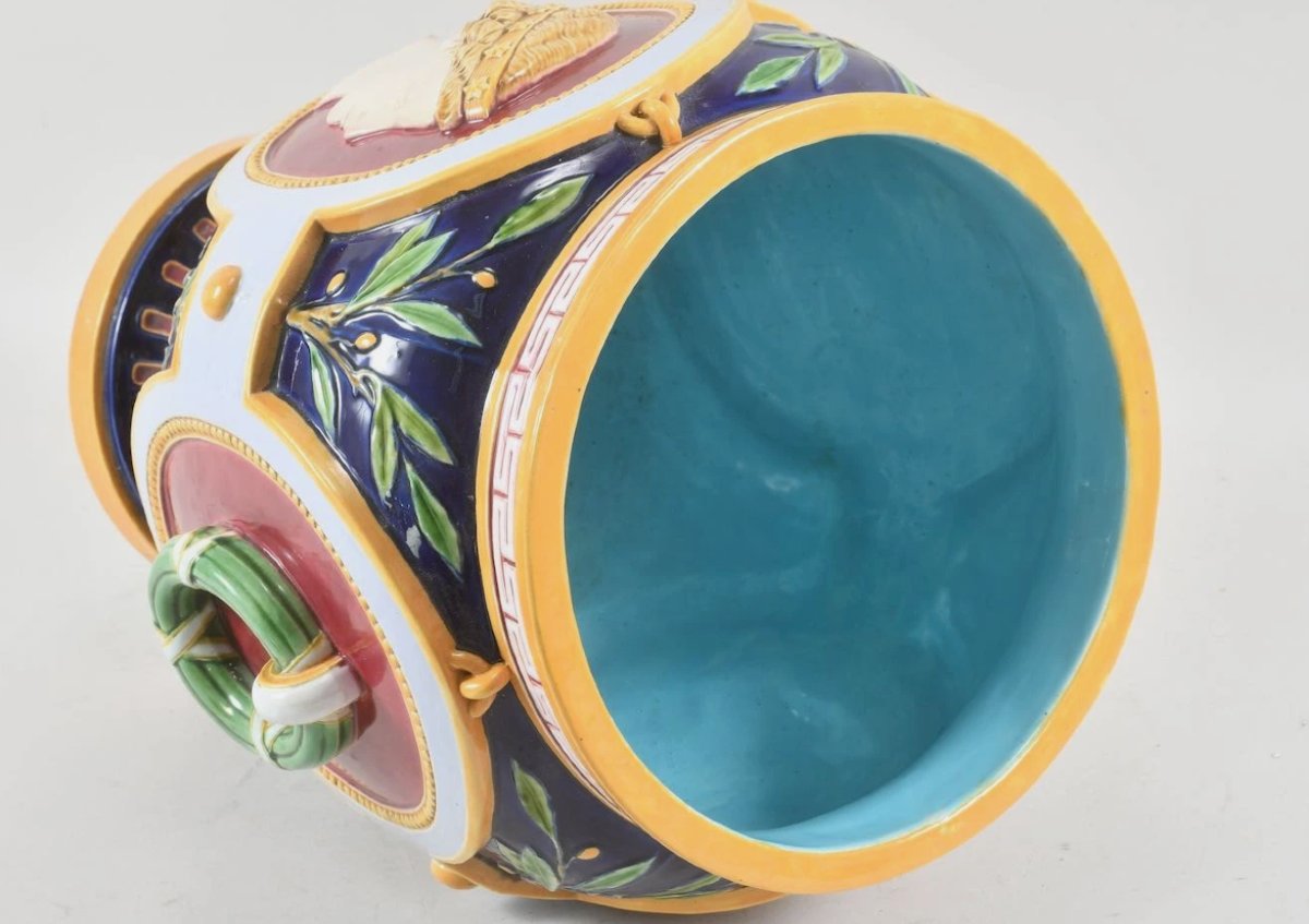 Vase en faïence polychrome – Manufacture Minton – Style Néoclassique, fin XIXe siècle-photo-3