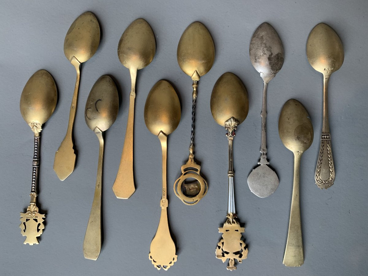Lot de 10 cuillers en argent et émail – Souvenirs de villes – Fin XIXᵉ / début XXᵉ siècle-photo-3