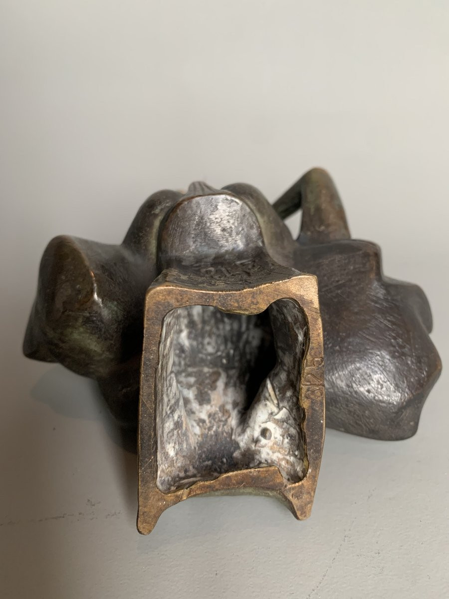 Sculpture en bronze – Femme stylisée – Datée 1978 – Monogrammée-photo-2