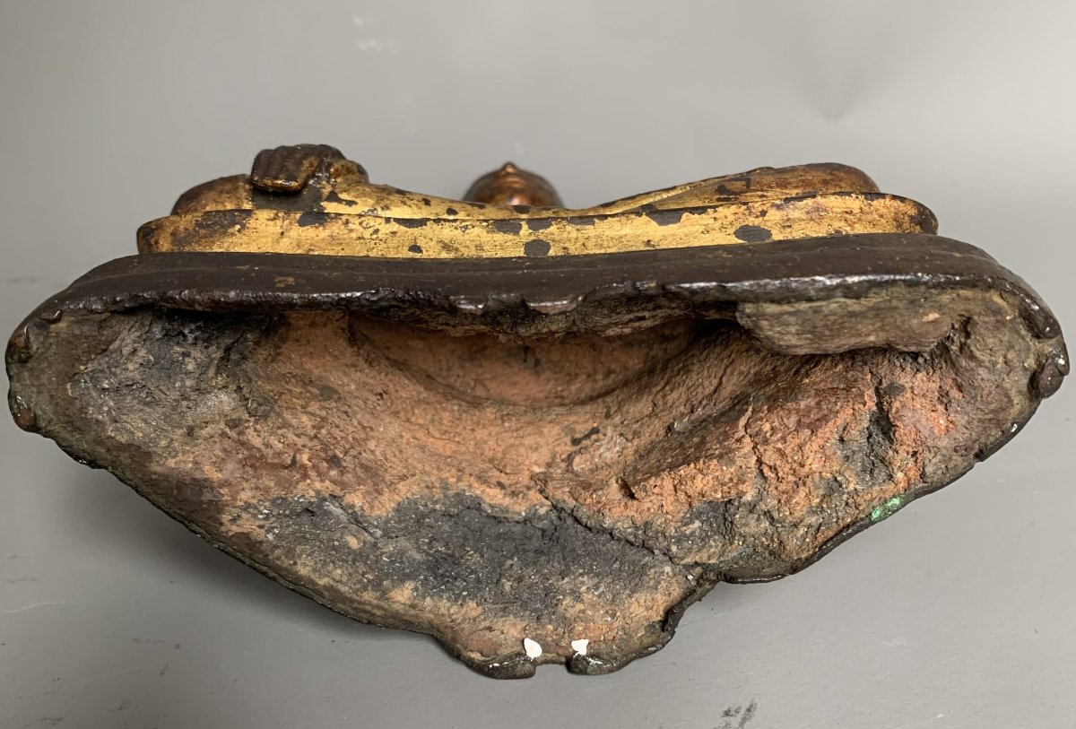 Bouddha assis en fonte de fer dorée - Asie du Sud-Est -  XVIIIᵉ siècle-photo-3