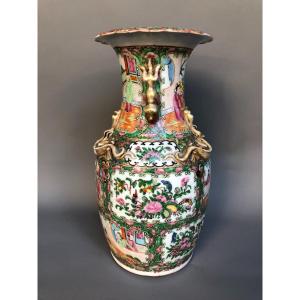 Canton Porcelain Vase - China Late 19th Century