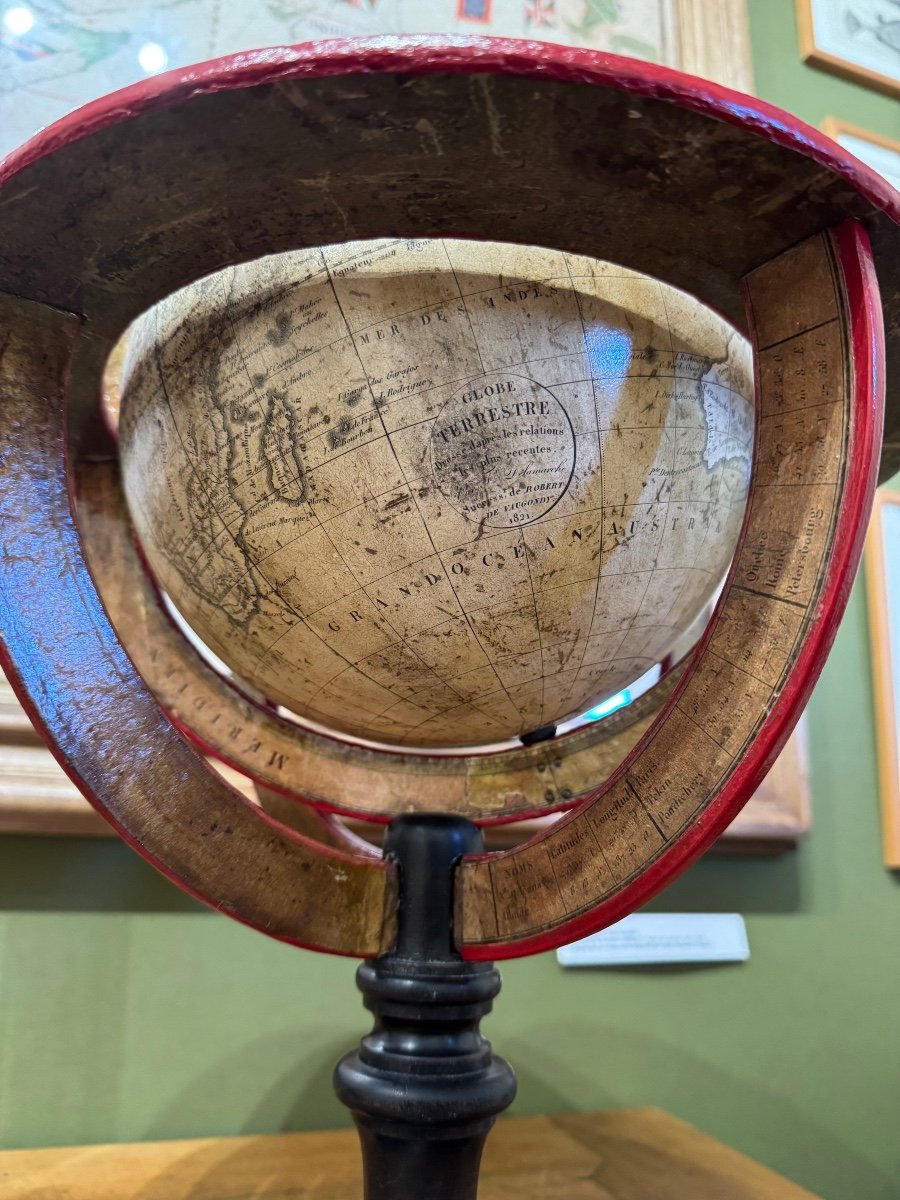 Terrestrial Globe Delamarche 1821-photo-2