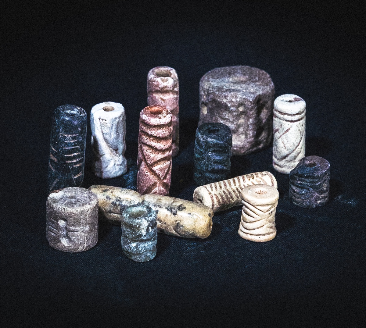 Lot de sceaux-cylindres antiques - Proche Orient - Ier Millénaire av. J.C.