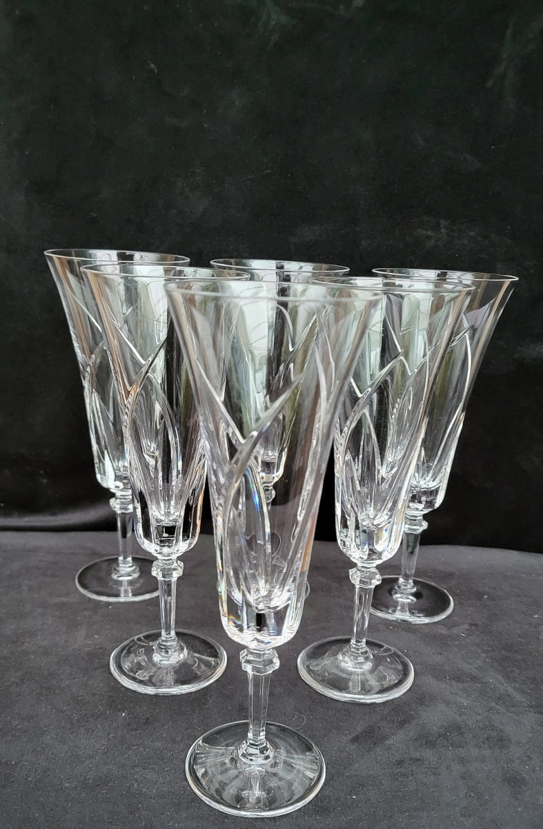 5 flûtes à champagne cristal de Sèvres modèle Niagara