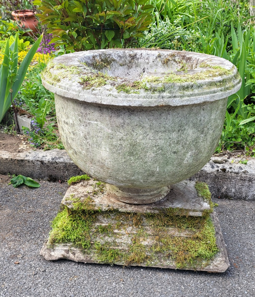Planter With Shower Base, Natural Stone
