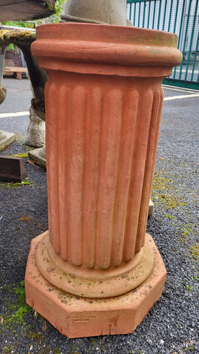 Colonne cannelée en terre cuite-photo-4