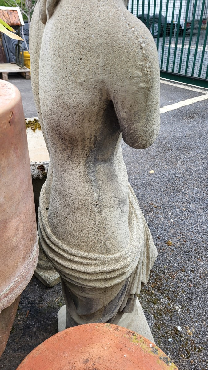 Venus De Milo Statue In Concrete 20th Century-photo-1