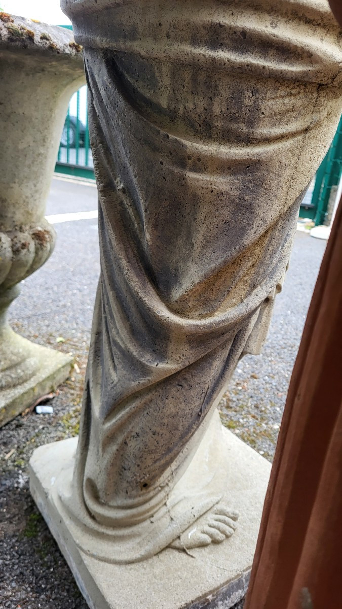 Venus De Milo Statue In Concrete 20th Century-photo-2