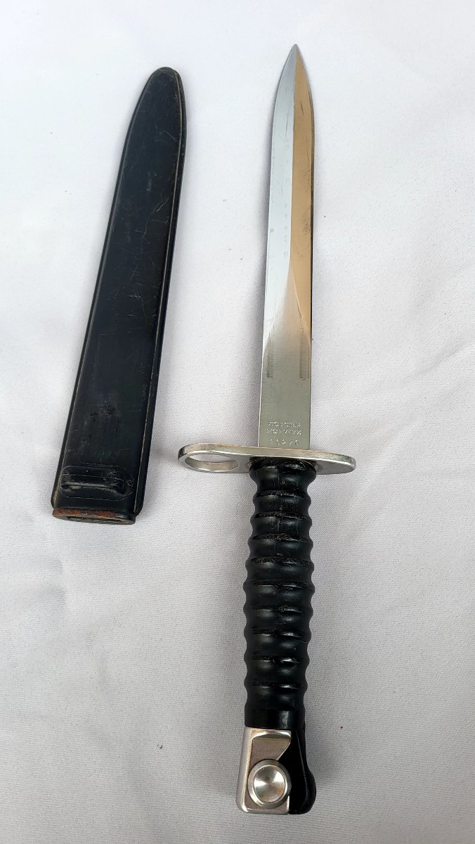 Swiss Victoria Schwyz Bayonet, Model 1957