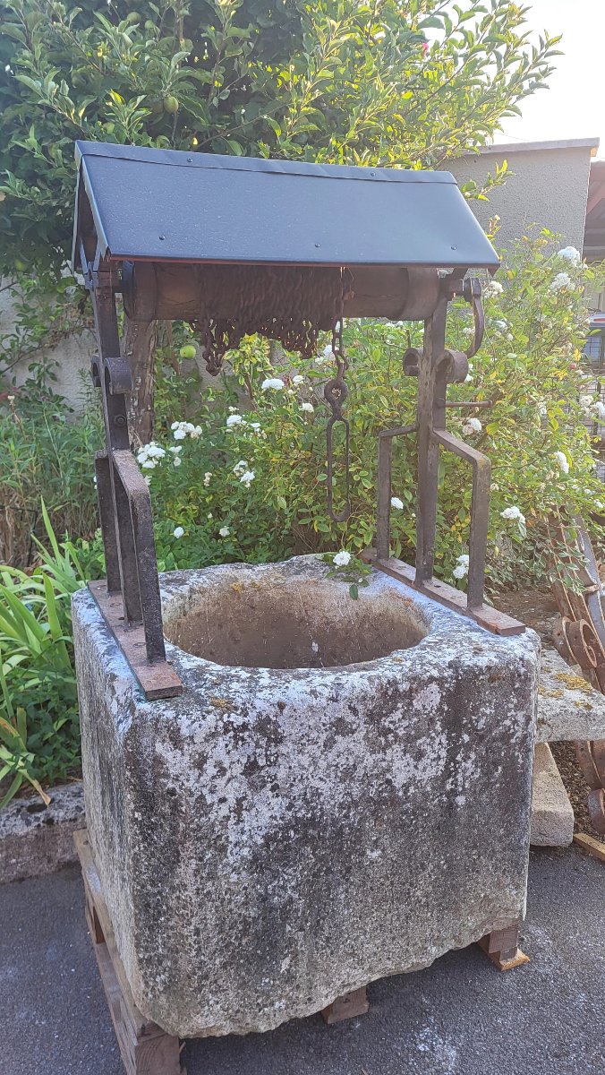 Margelle de puits en pierre naturelle XIXème-photo-1