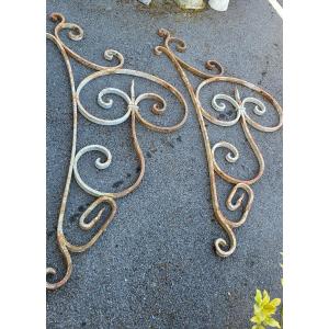 2 Bras de marquise à volutes en fer forgé XIX ème
