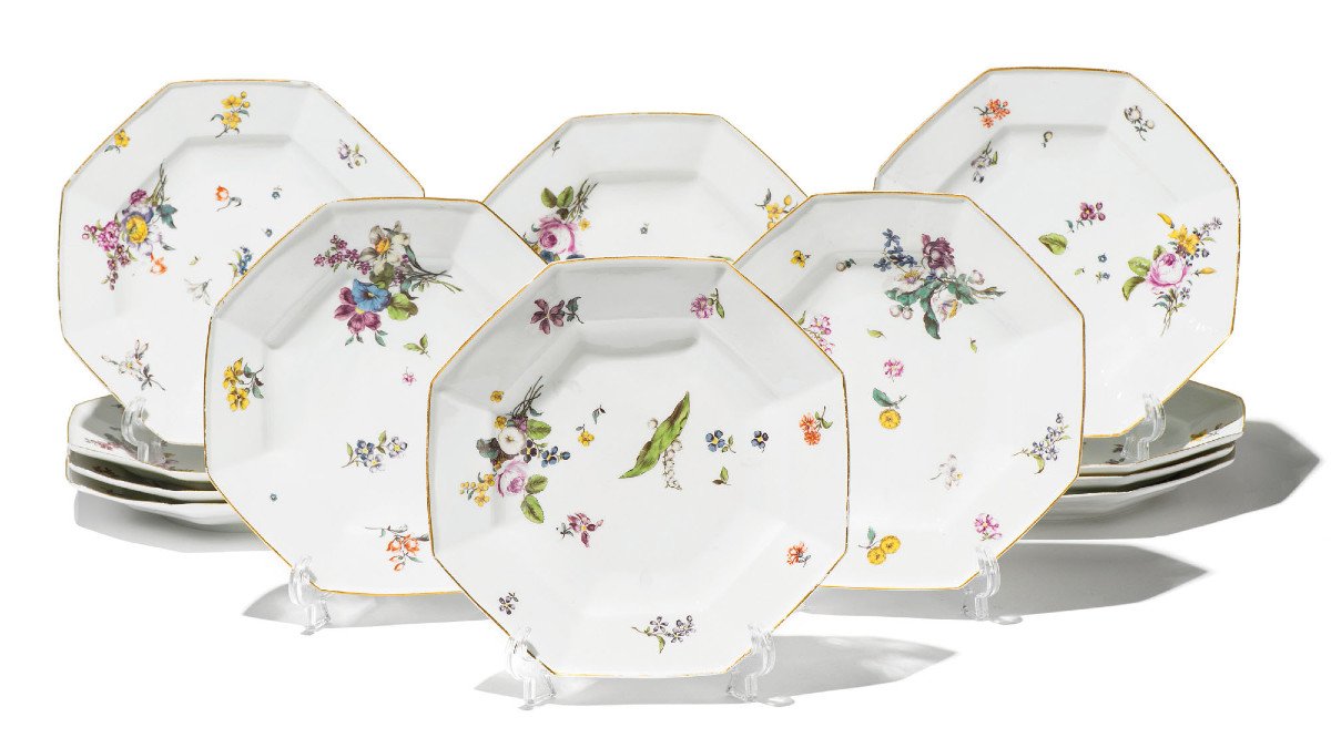 Pair Of Meissen Porcelain Octagonal Plates, Circa 1750-photo-7