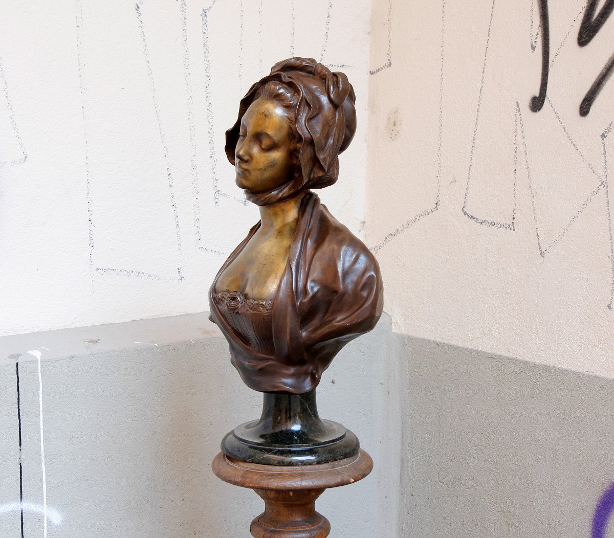 Fernand CIAN (1889-1954), jeune fille à la rose d'après Greuze - Grand bronze à double patine-photo-6