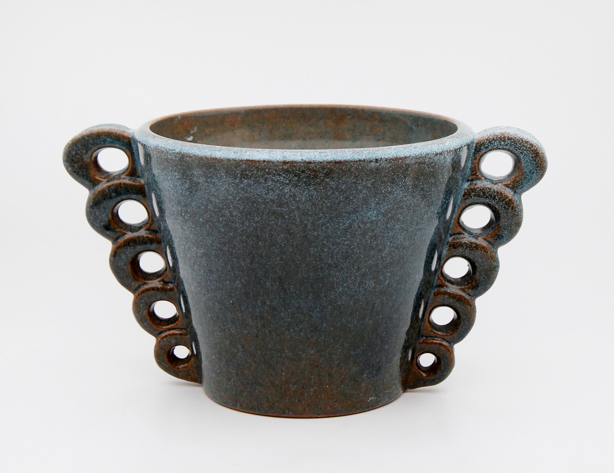 MENELIKA - Hélène Amoudruz et Charles Imbert - Vase en faïence émaillée, Genève vers 1940