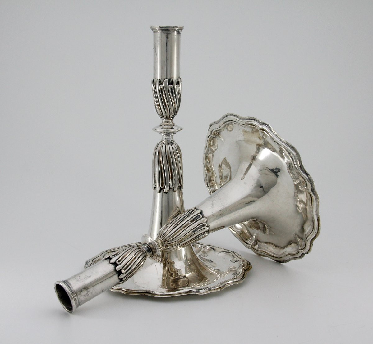 Paire de flambeaux trompette en argent massif - Johann Jakob Dulliker, Berne vers 1760-1780-photo-2