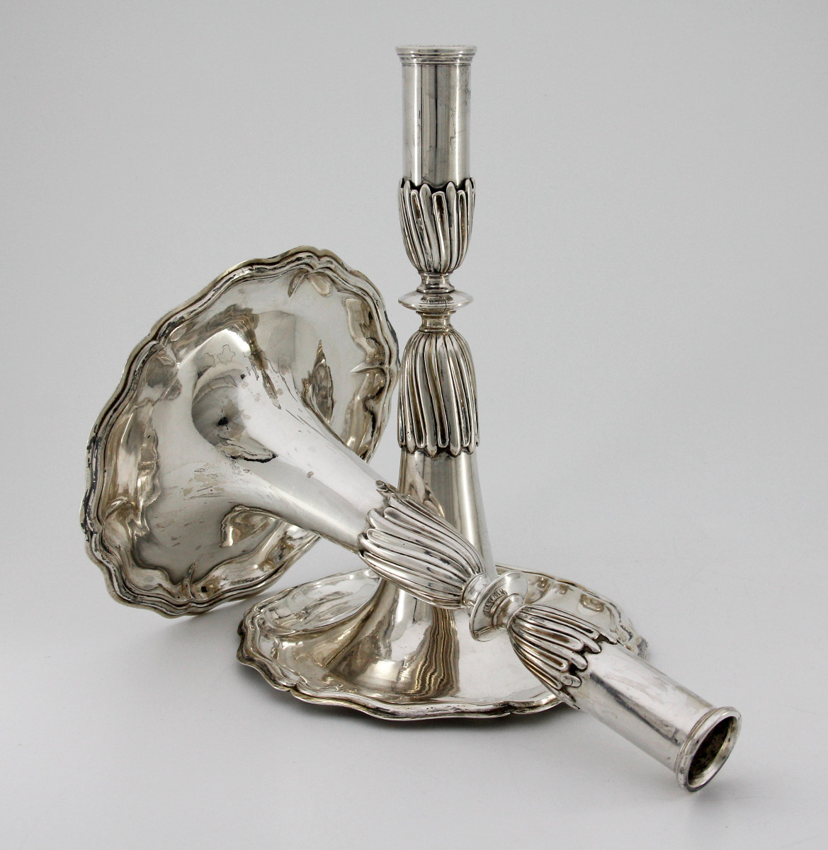 Paire de flambeaux trompette en argent massif - Johann Jakob Dulliker, Berne vers 1760-1780