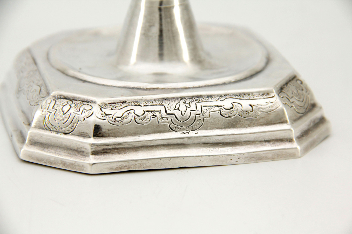 Petit flambeau de toilette patronymique en argent, daté 1748 — Allemagne, vers 1720-1730-photo-4