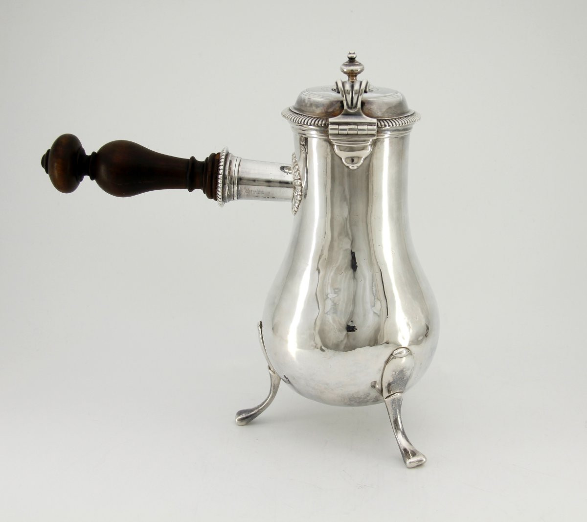 Grande chocolatière en argent massif — Paris, 1724-1725-photo-1