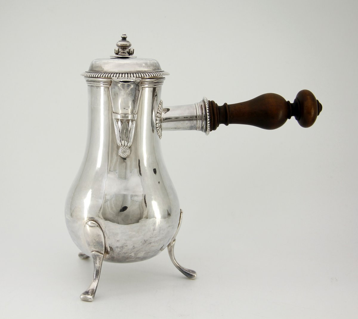 Grande chocolatière en argent massif — Paris, 1724-1725-photo-4