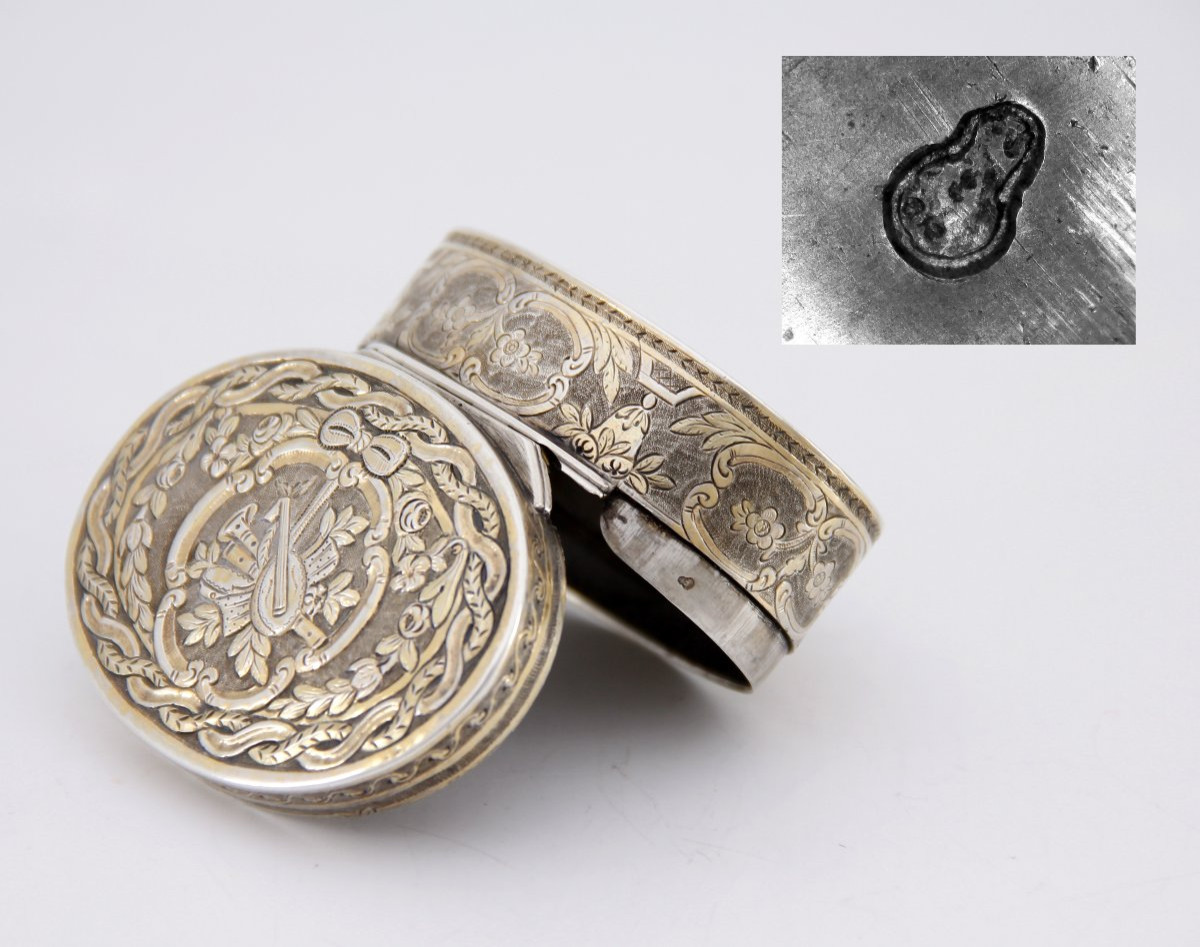 Tabatière en argent partiellement doré — Claude Guignard — Epoque Louis XVI — Paris, 1775-1776-photo-4