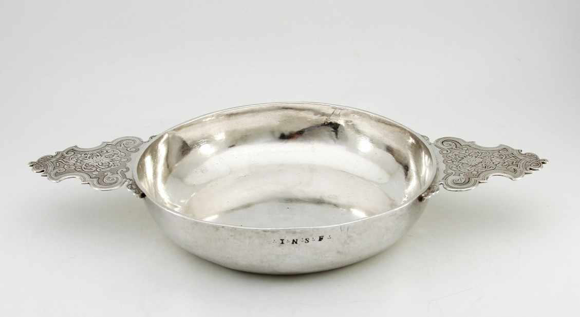 Ecuelle à Oreilles En Argent Massif - Jean Bérard - Régence Period - Saumur, 1717-1718