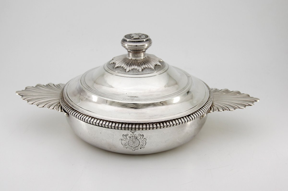 Ecuelle couverte d'époque Louis XV – Orfèvre Etienne-Hème Maisonrouge – Paris 1728-1729