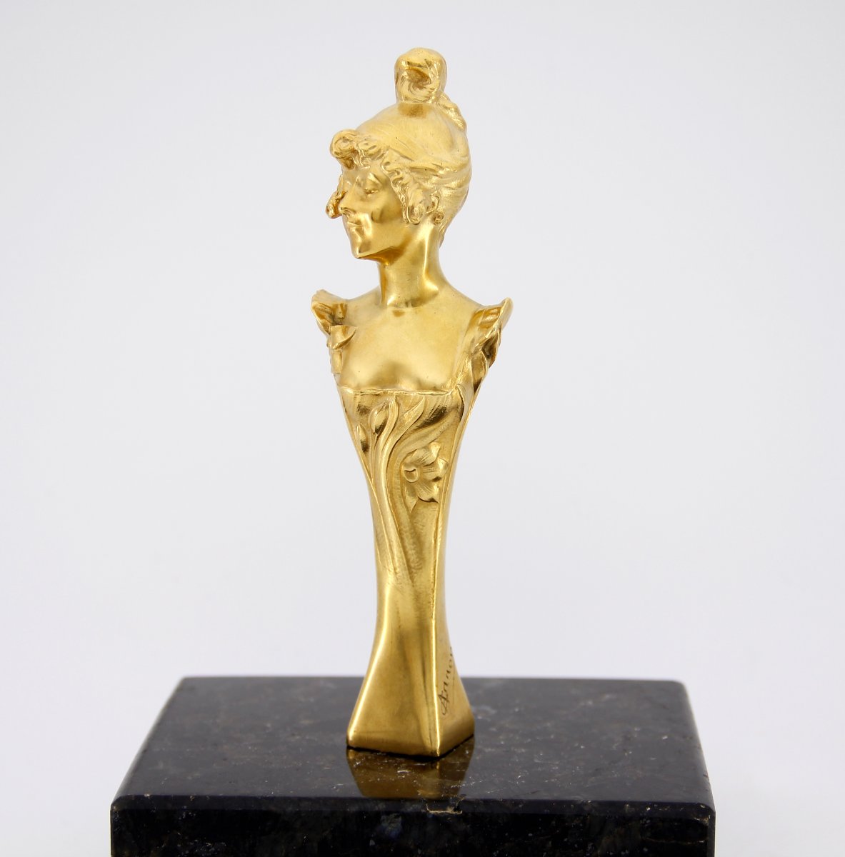Alexandre Auguste CARON (1857-1932) — Cachet Art Nouveau en vermeil — Paris, vers 1900-photo-3