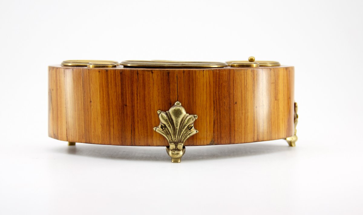Écritoire à main de forme rognon – Bois de rose plaqué sur chêne – Époque Louis XV, vers 1760-photo-4