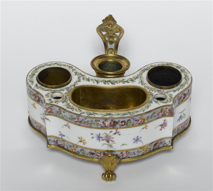 Écritoire à main de forme rognon – Bois de rose plaqué sur chêne – Époque Louis XV, vers 1760-photo-8