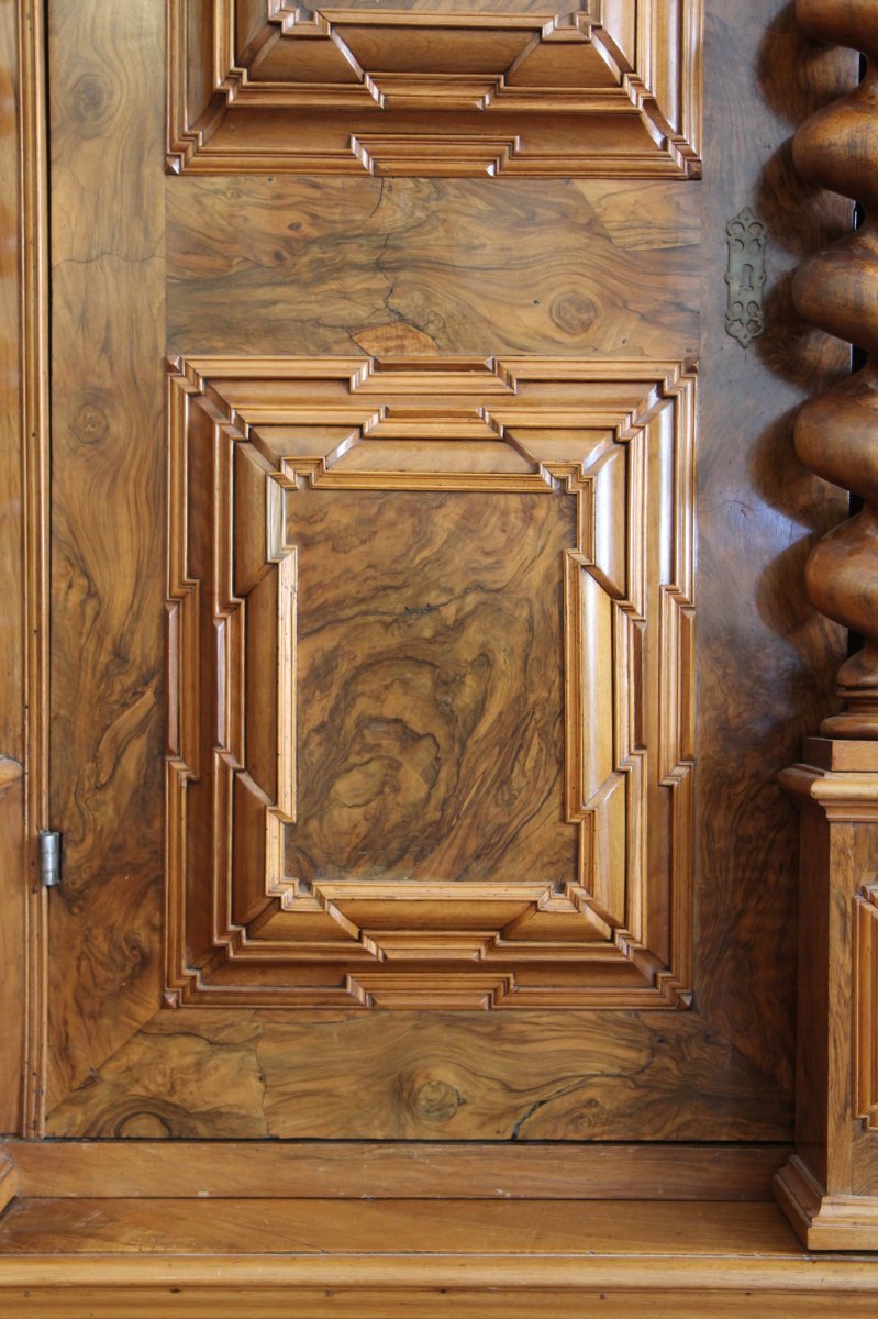 Important Cabinet With Three Twisted Columns, Basel, Switzerland, Late 17th Century-photo-1