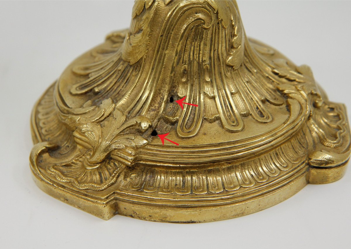 Paire de flambeaux en bronze doré de style Louis XV à la manière des frères Slodtz, 1ère moitié du XIXe-photo-3