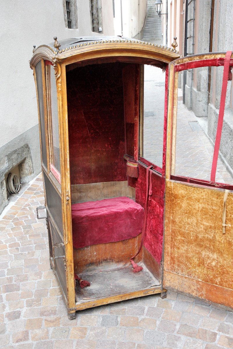 Chaise à porteurs d'époque Louis XV, vers 1760, en très bel état d'origine-photo-4
