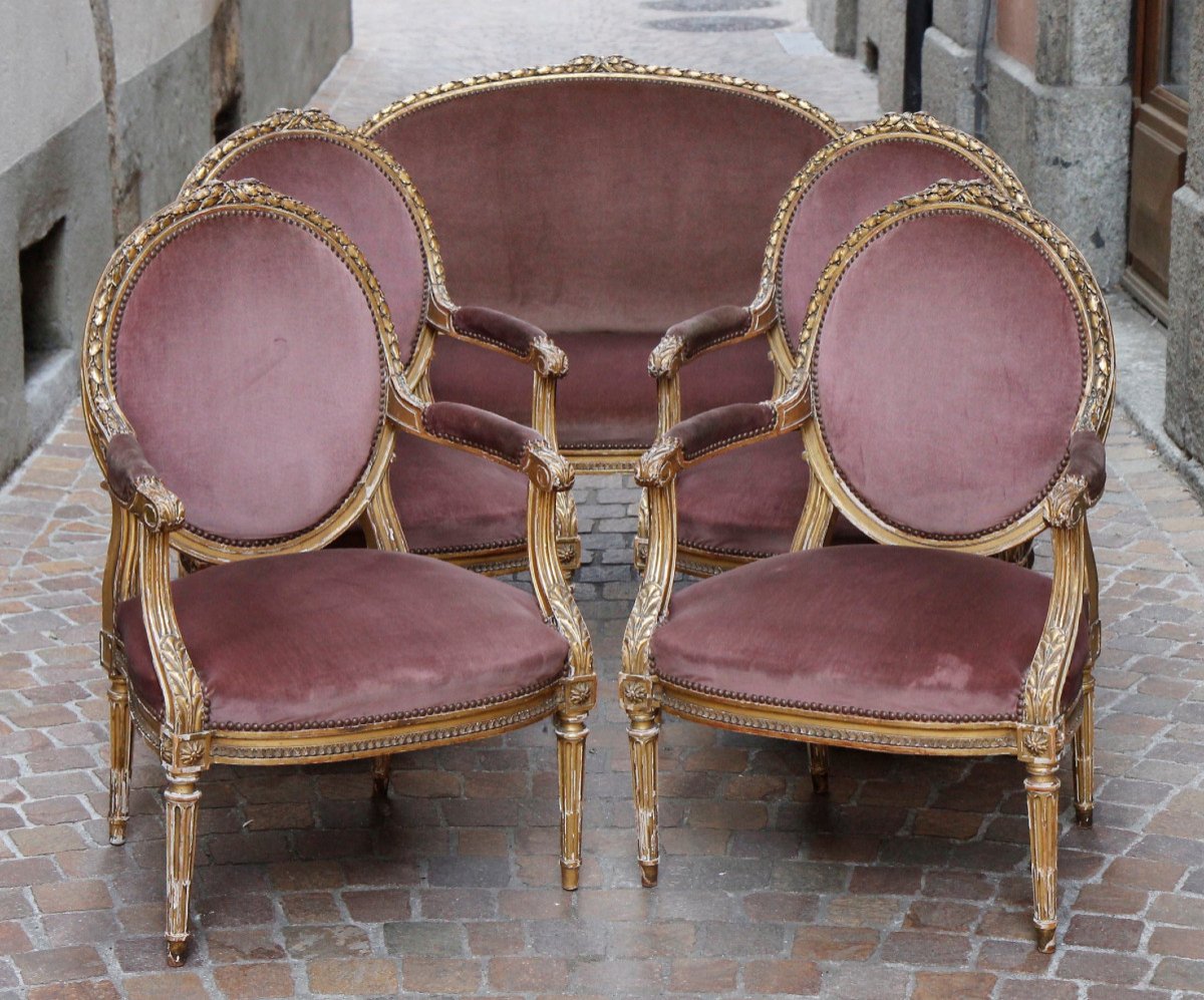 Louis XVI Style Salon In Gilded Wood, Stamped Roger à Paris, Circa 1900