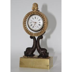 Watch Holder With Dolphins, Patinated And Gilded Bronze - Restoration Period, Around 1820