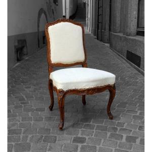 Chaise &agrave; la Reine de style R&eacute;gence, &eacute;poque Louis XV - estampille de Falconet, Paris vers 1740