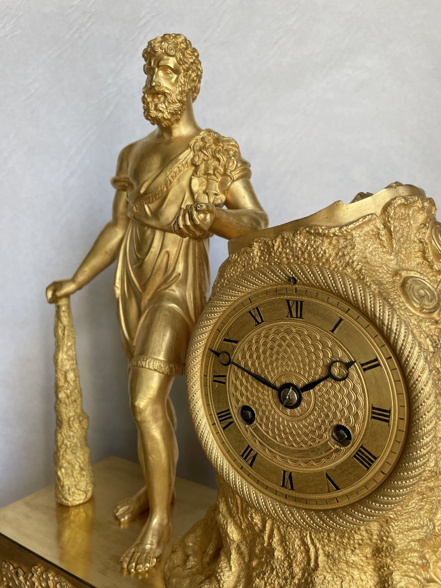 PENDULE  MYTHOLOGIQUE  HERCULE-photo-2