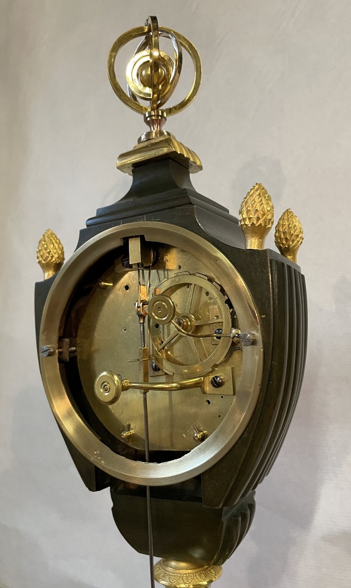 PENDULE EMPIRE VASE " ECUSSON " BRONZE , HT 38-photo-8